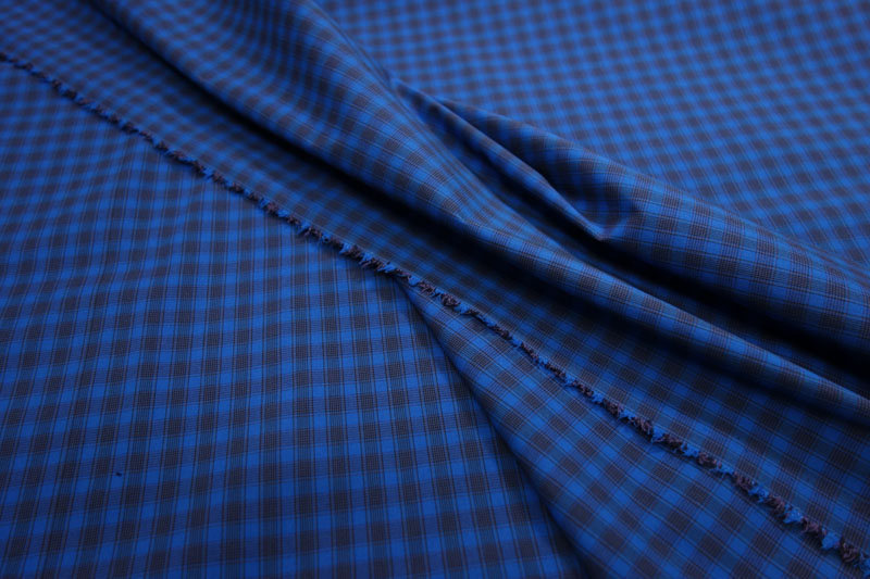 Хлопок синий купить. Бриони ткань. Ткань синяя хлопок. Ткань сорочечная серо-голубая. Сорочечный хлопок.